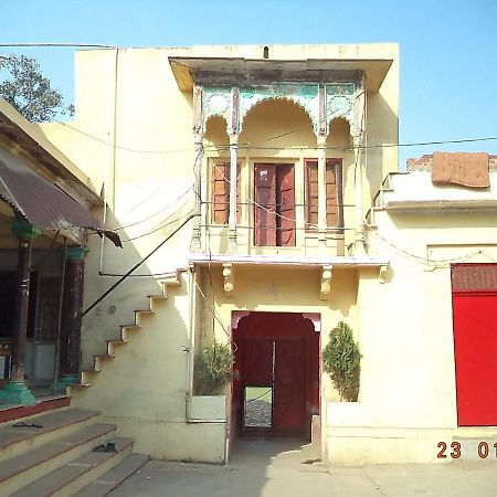 Shri Swami Sheetal Das Akhada B1-88 Assi , Near Pushkar Talab,Varanasi, Ashram Dharmshala 호텔 외부 사진