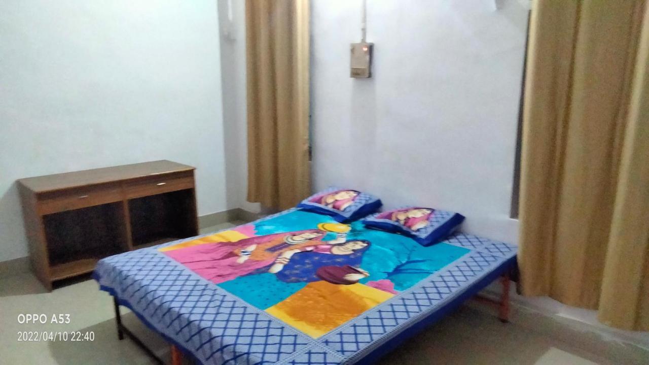 Shri Swami Sheetal Das Akhada B1-88 Assi , Near Pushkar Talab,Varanasi, Ashram Dharmshala 호텔 외부 사진
