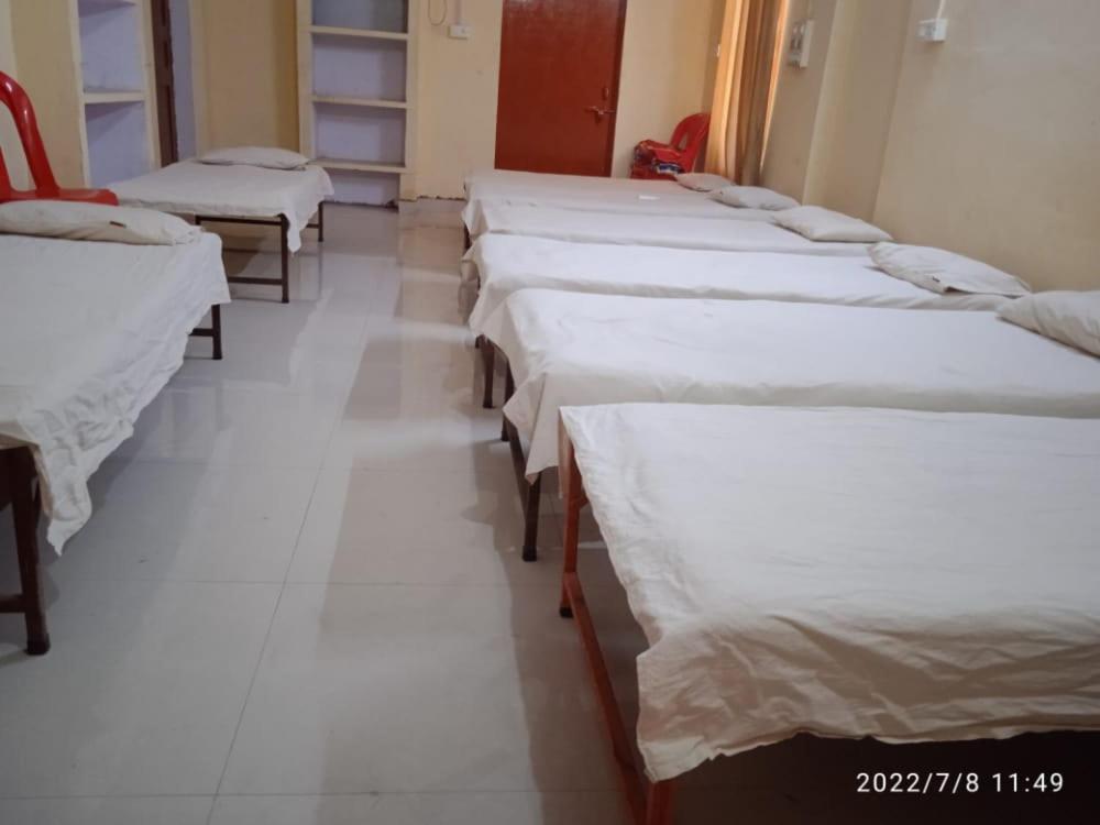 Shri Swami Sheetal Das Akhada B1-88 Assi , Near Pushkar Talab,Varanasi, Ashram Dharmshala 호텔 외부 사진