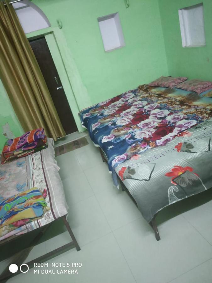 Shri Swami Sheetal Das Akhada B1-88 Assi , Near Pushkar Talab,Varanasi, Ashram Dharmshala 호텔 외부 사진